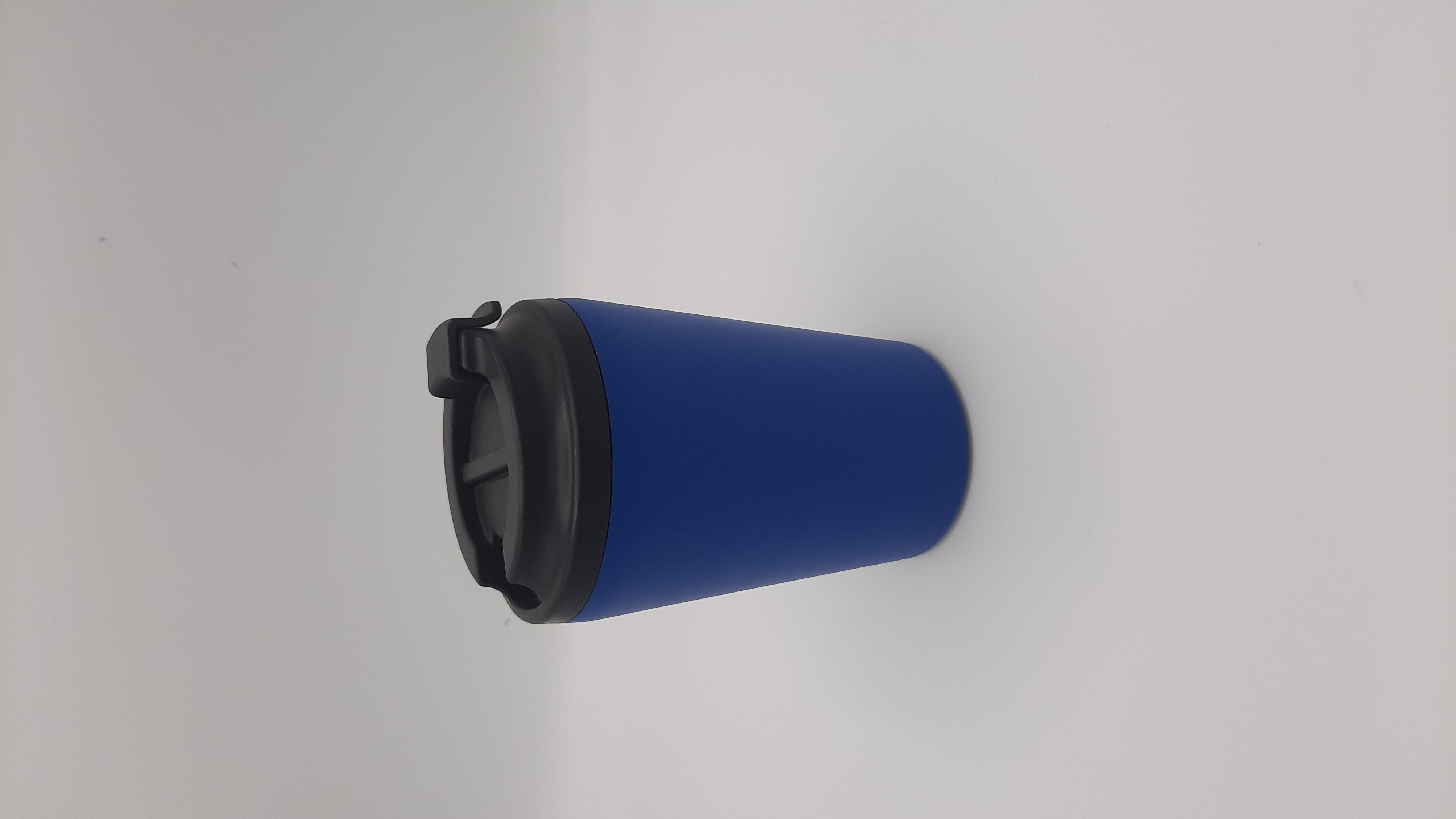 كوب هاف مليون ازرق